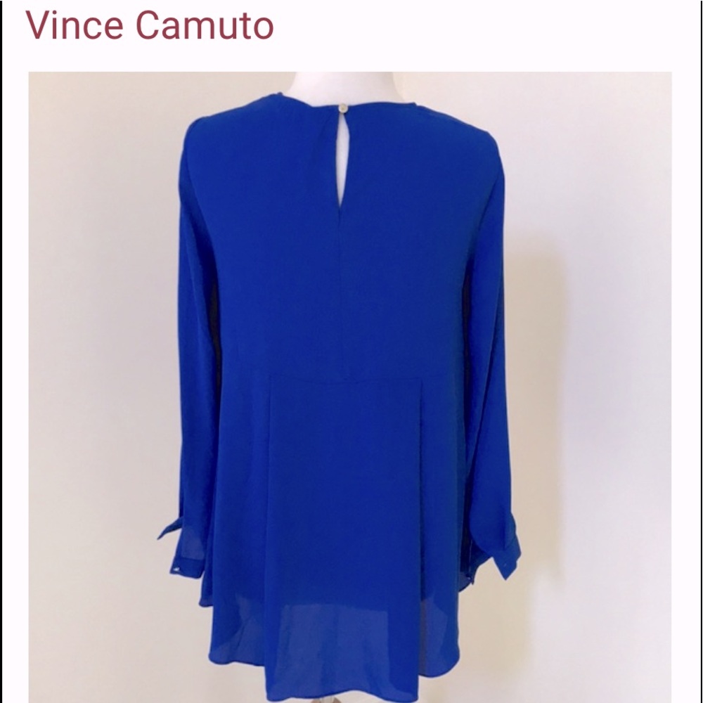 VINCE CAMUTO cobalt blue high low blouse. Size. S